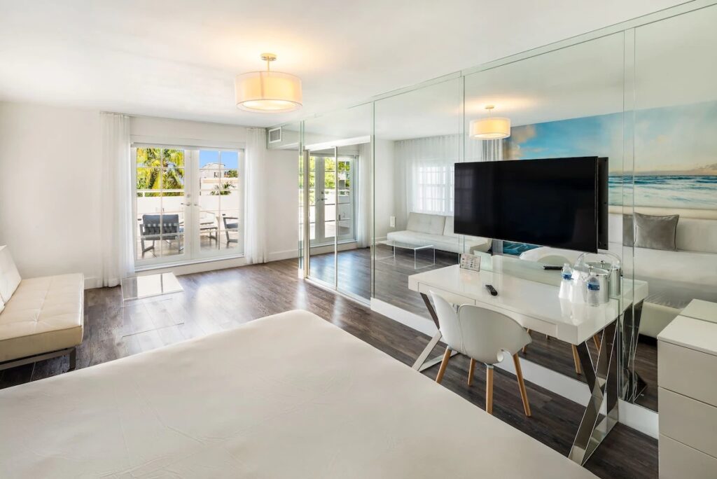 President Hotel - Image 3