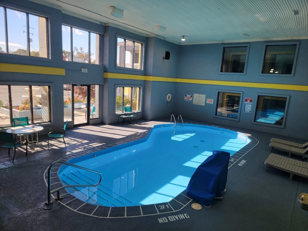 Quality Inn Grand Rapids North - Image 3