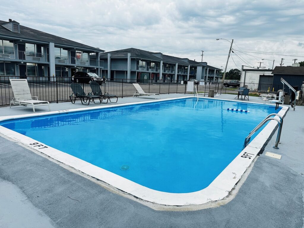 Quality Inn Nashville - Opryland Area - Image 4