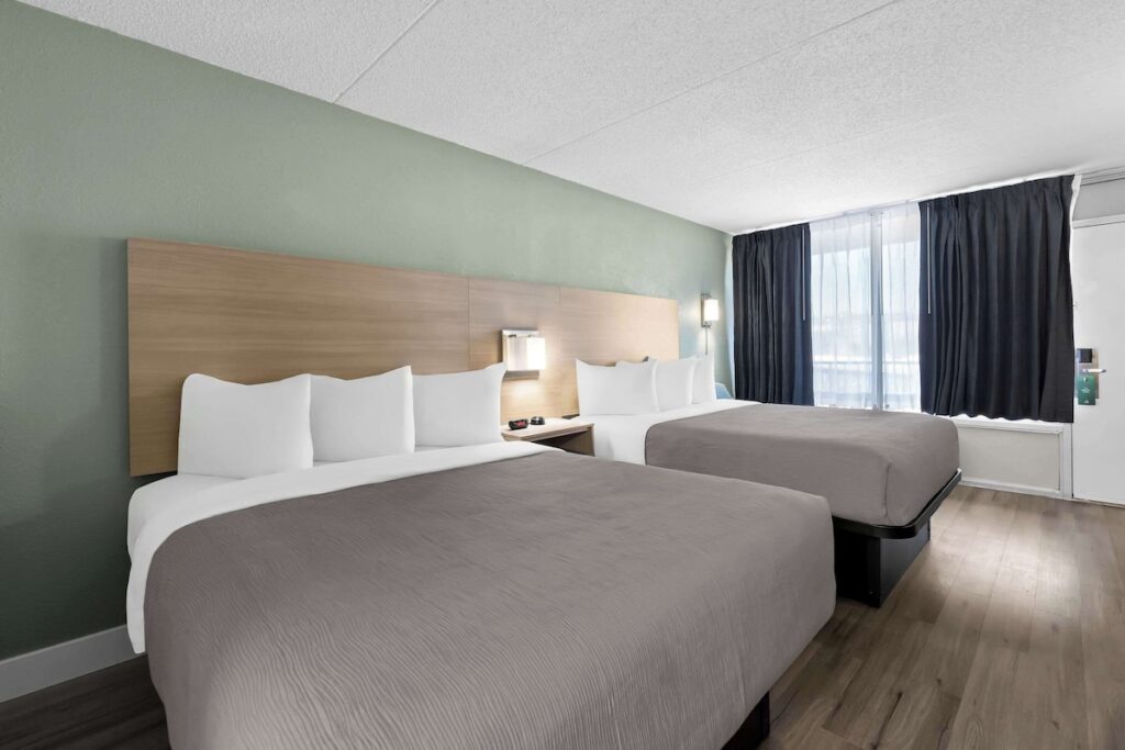 Quality Inn Nashville - Opryland Area - Image 3