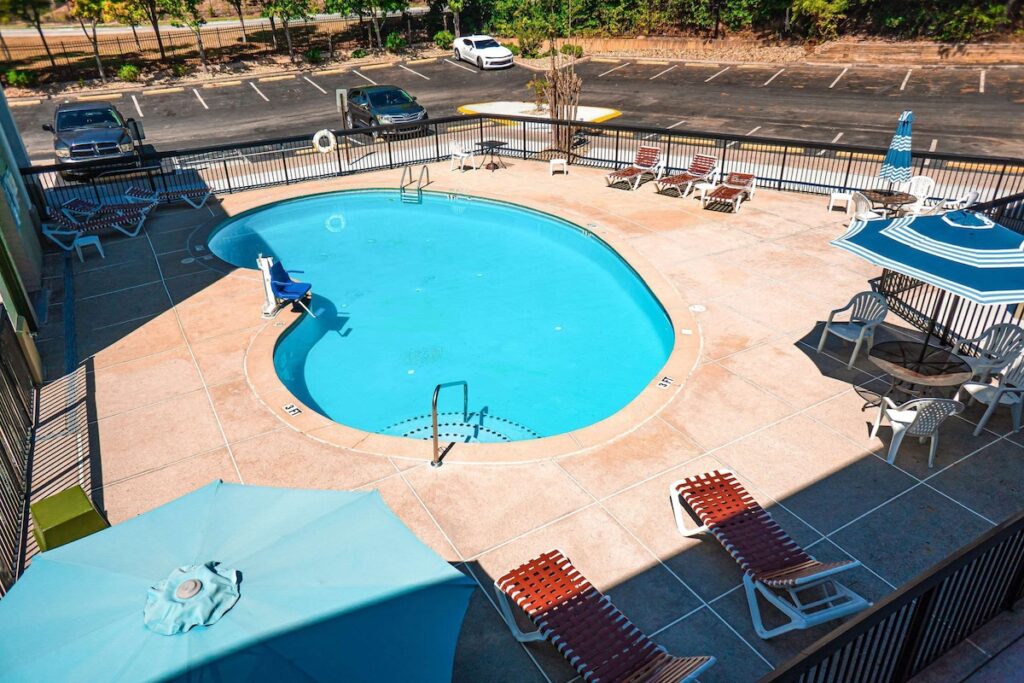 Quality Inn & Suites near Six Flags - Austell - Image 3