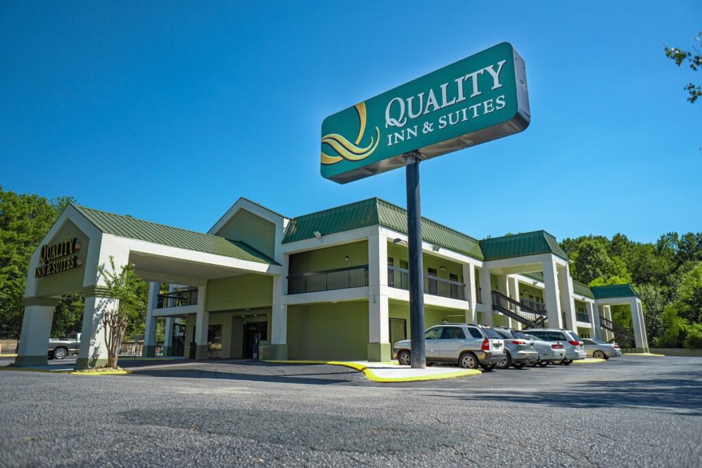 Quality Inn & Suites near Six Flags - Austell