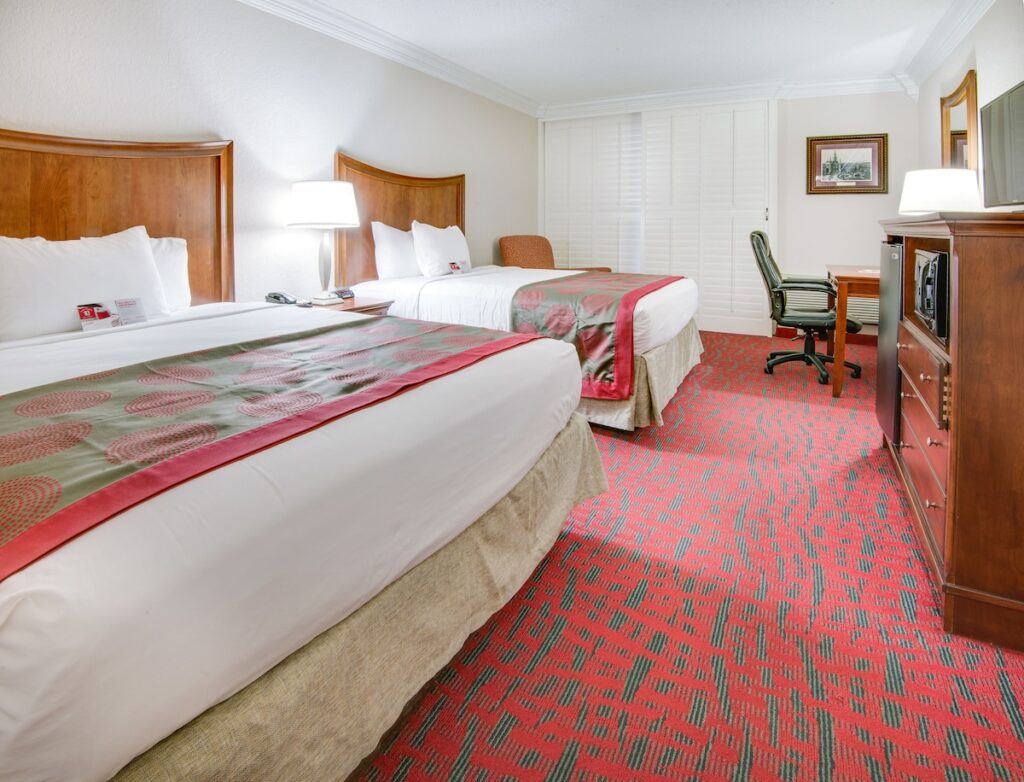 Ramada by Wyndham Metairie New Orleans Airport - Image 3