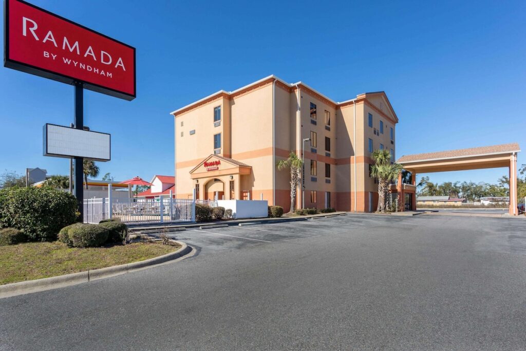 Ramada by Wyndham Panama City - Image 2