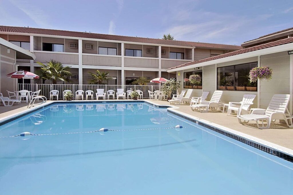 Ramada by Wyndham Portland - Image 5