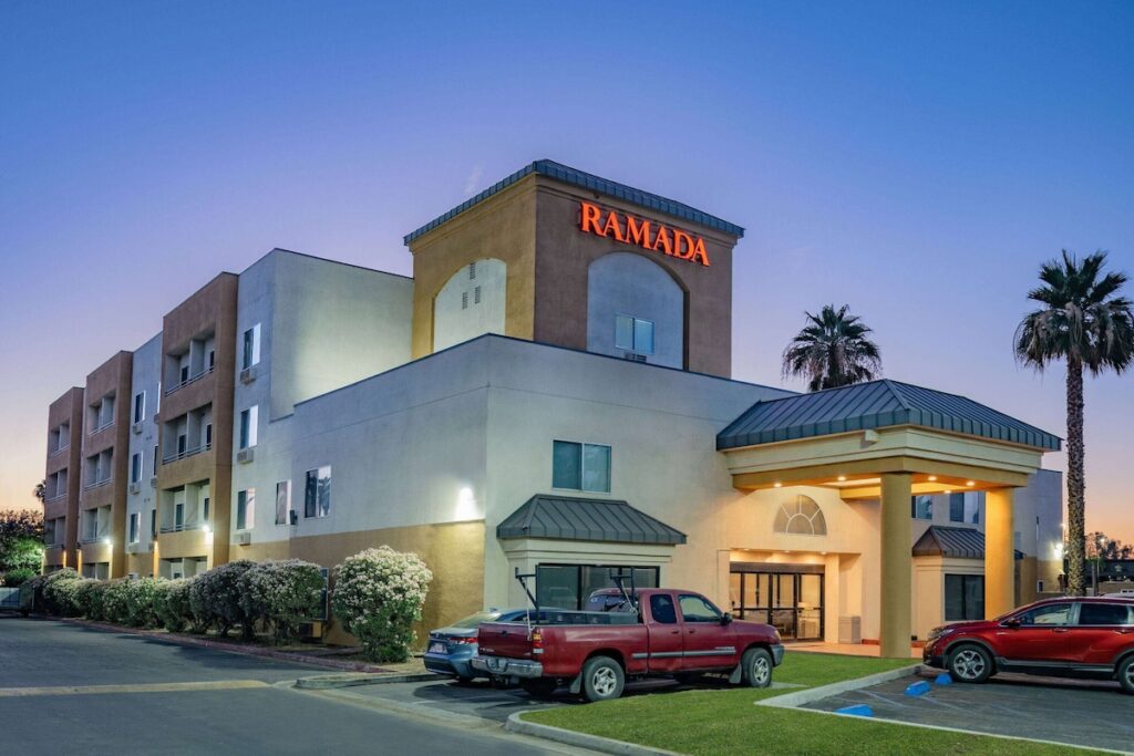 Ramada by Wyndham Bakersfield
