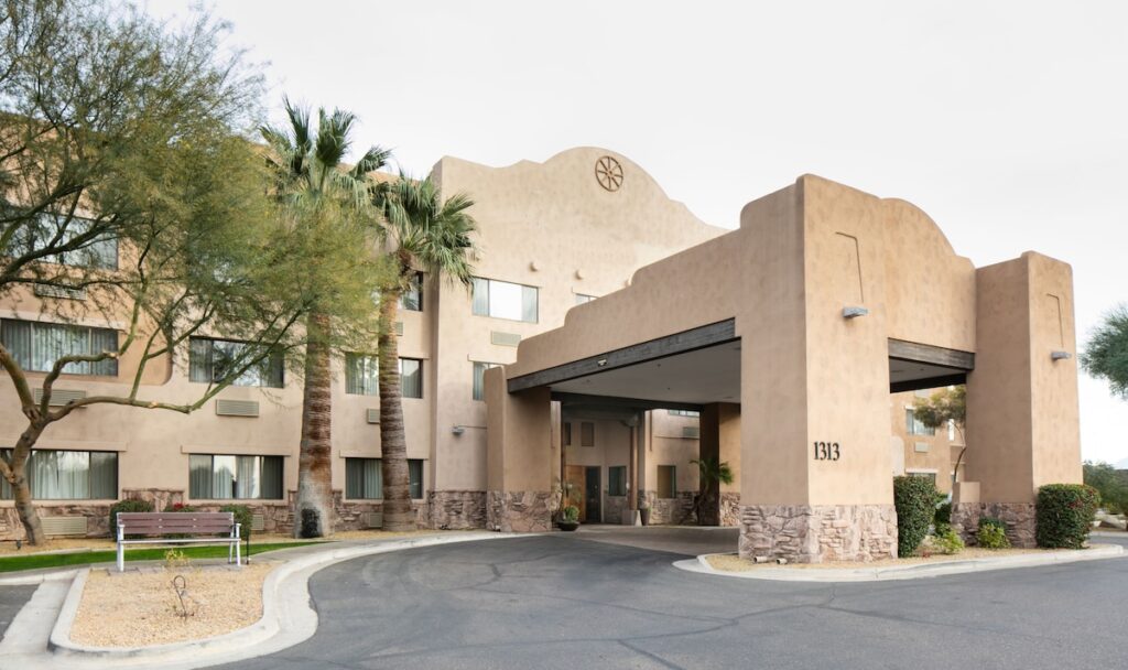 Red Lion Inn & Suites Goodyear - Image 1