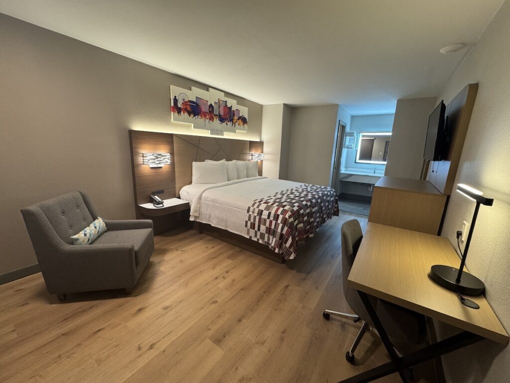 Red Roof Inn Arlington - Entertainment District - Image 2