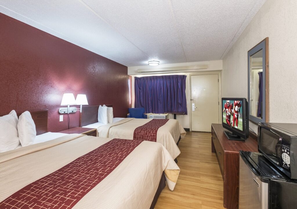 Red Roof Inn Atlanta-Norcross - Image 3