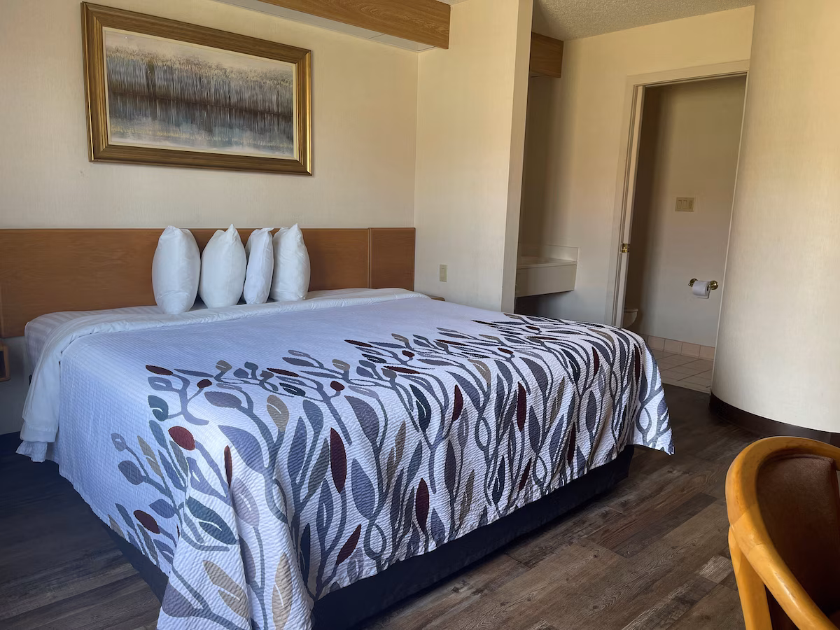 Red Roof Inn Branson - Image 3