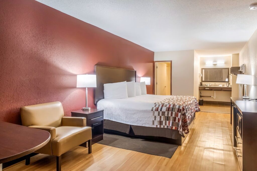 Red Roof Inn Chicago-Alsip - Image 2