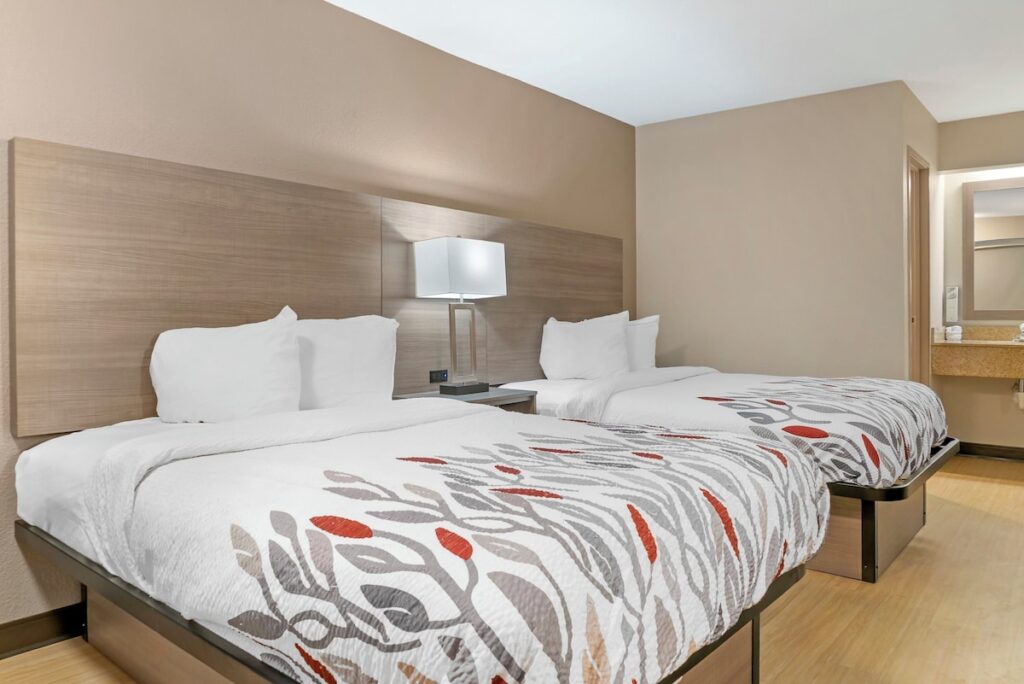 Red Roof Inn Detroit-Rochester Hills/ Auburn Hills - Image 3