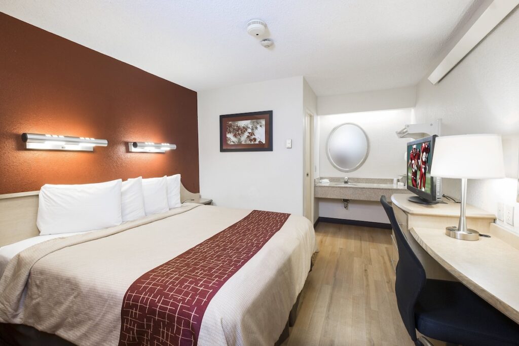 Red Roof Inn Harrisburg - Hershey - Image 2