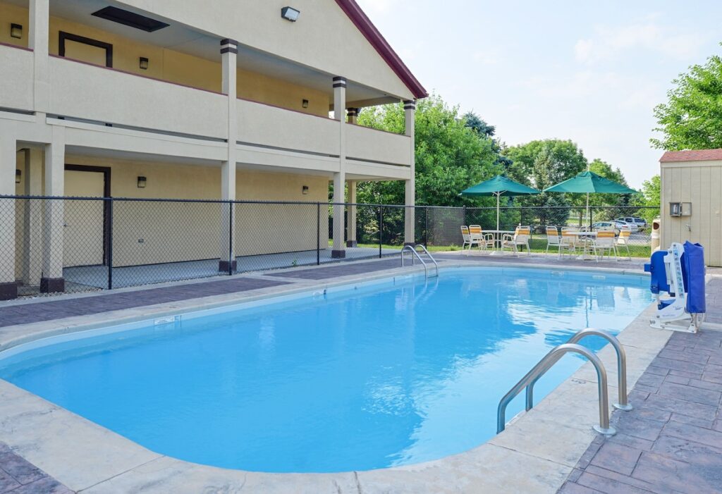 Red Roof Inn Indianapolis - Greenwood - Image 4
