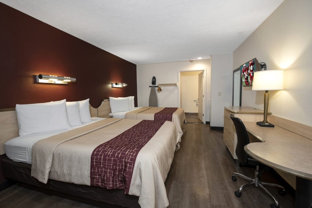 Red Roof Inn Indianapolis - Greenwood - Image 3