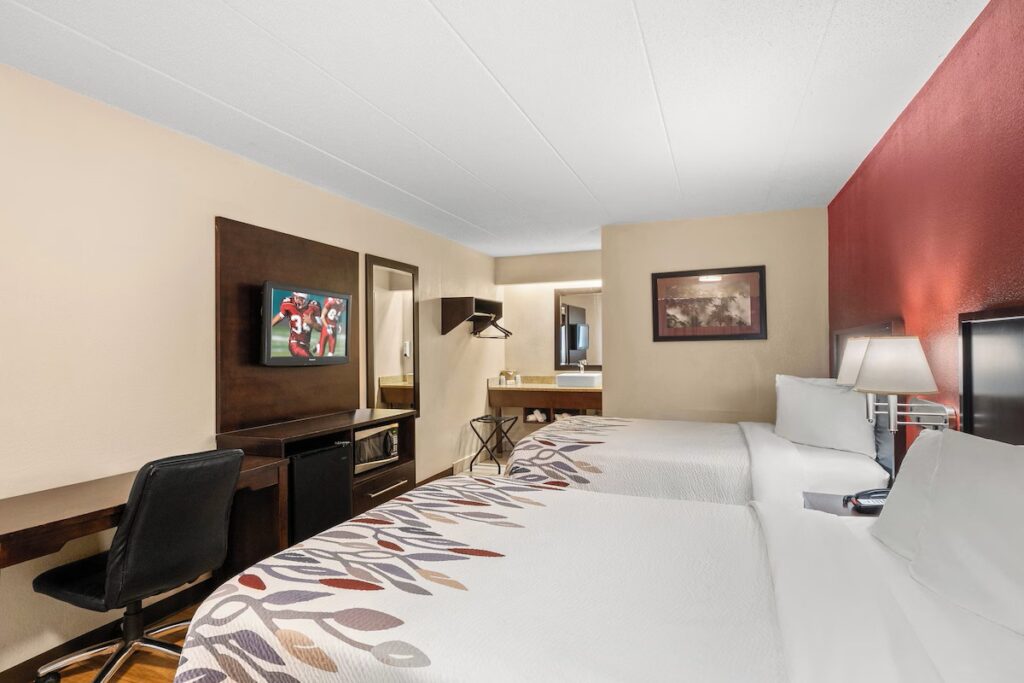 Red Roof Inn Lansing East - MSU - Image 3