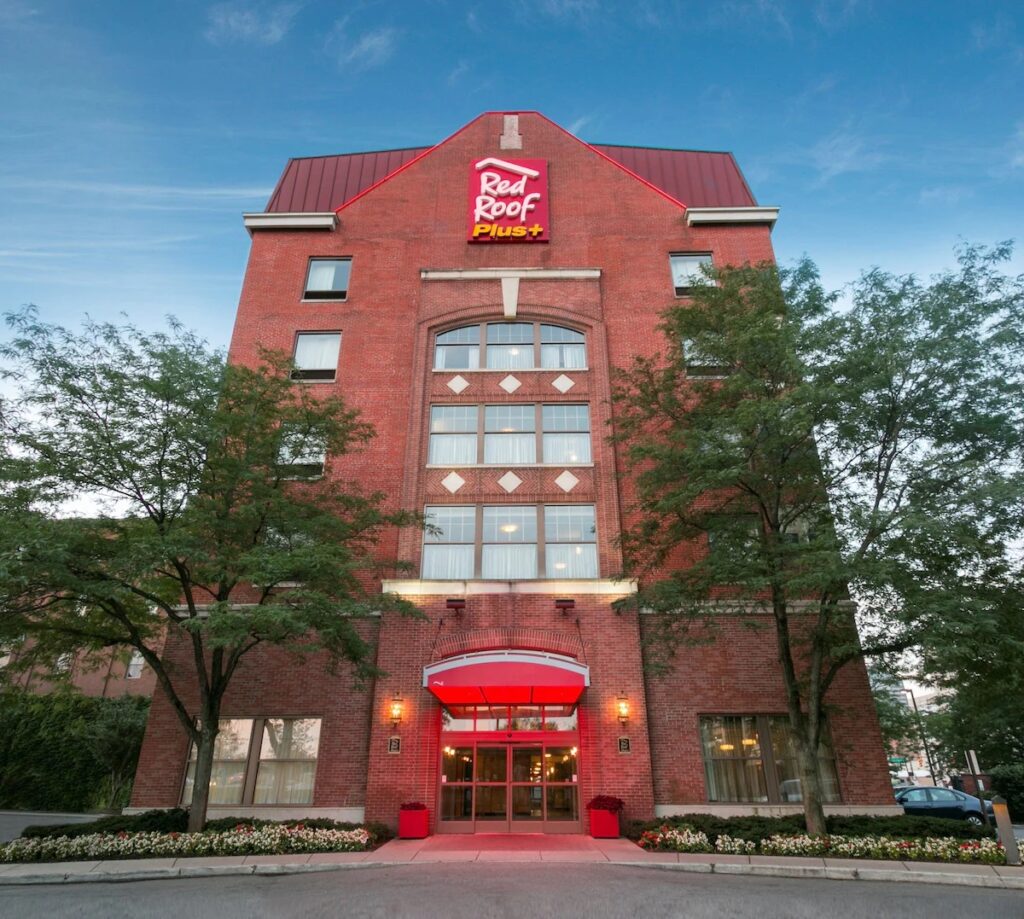 Red Roof Inn PLUS+ Columbus Downtown - Convention Center