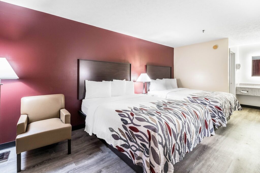 Red Roof Inn Paducah - Image 3