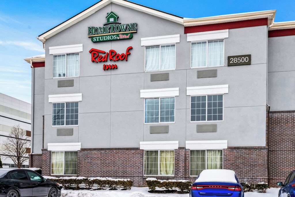 Red Roof Inn Southfield - Image 2