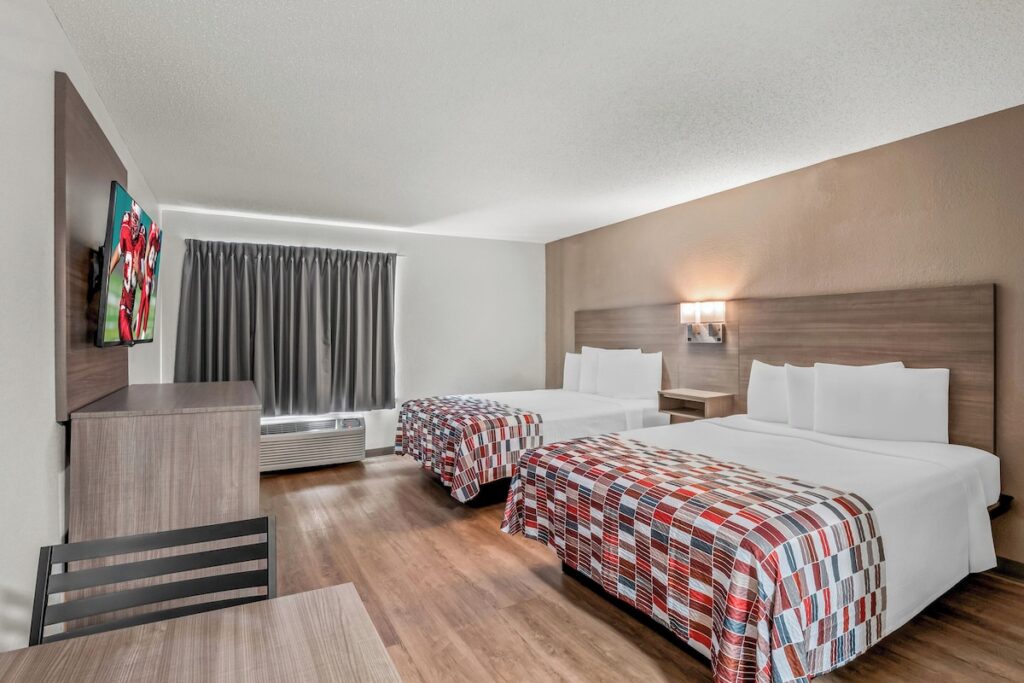 Red Roof Inn Southfield - Image 4