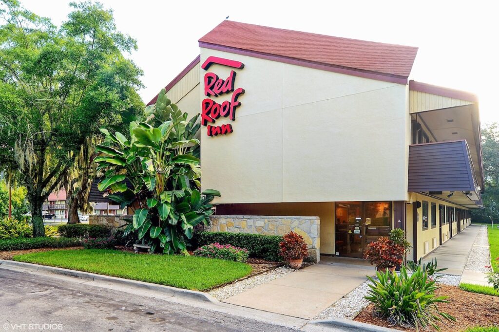 Red Roof Inn Tampa Fairgrounds - Casino - Image 2