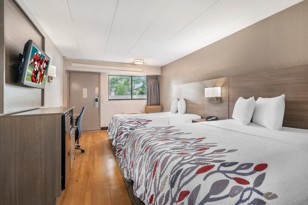 Red Roof Inn Virginia Beach - Image 4