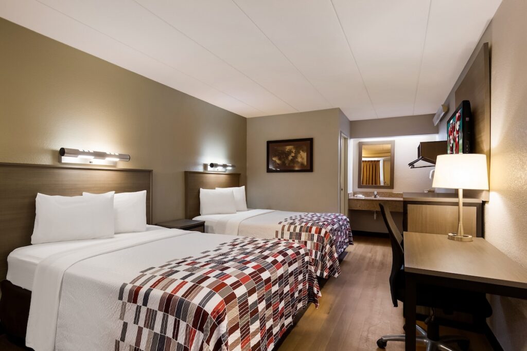 Red Roof Inn Wilkes-Barre Arena - Image 2