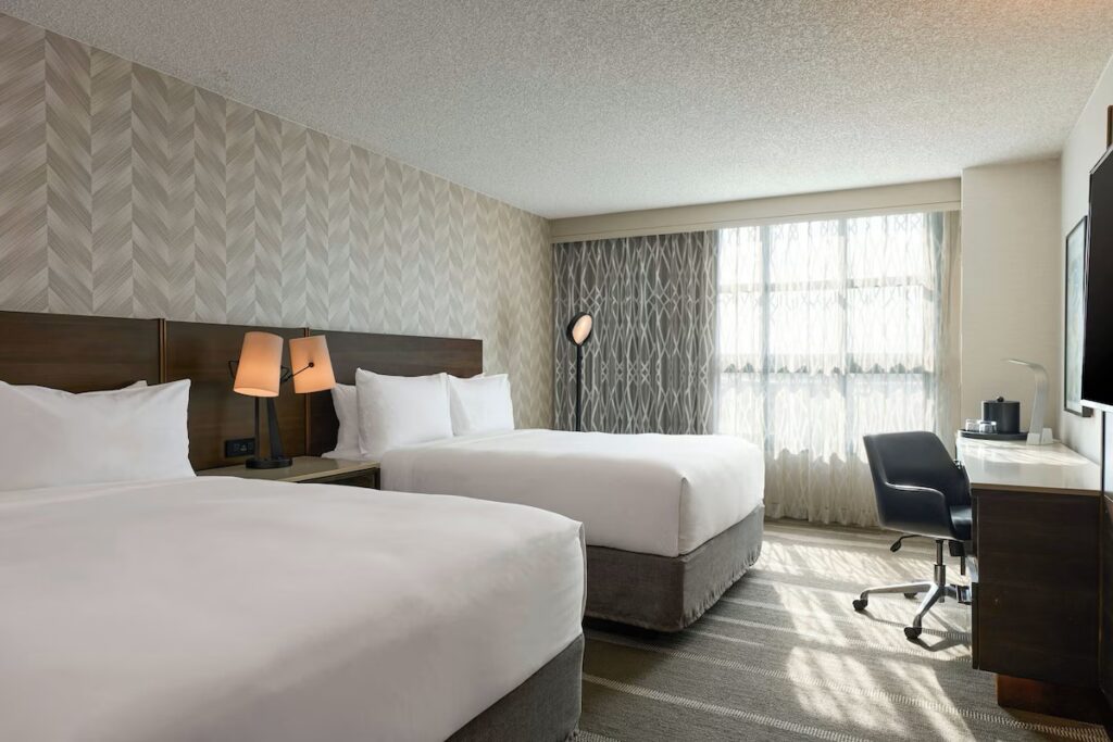 Renaissance Los Angeles Airport Hotel - Image 3