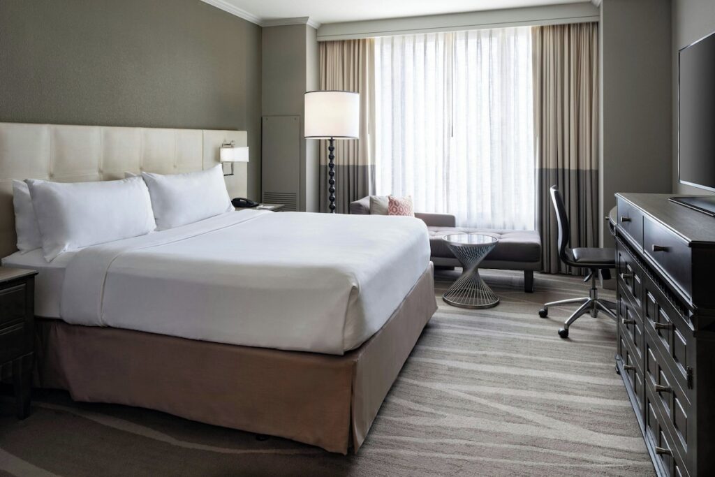 Renaissance Tampa International Plaza Hotel - Image 6