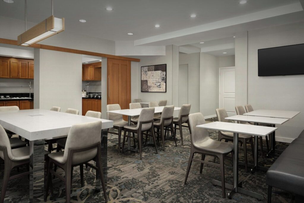 Residence Inn Phoenix North Happy Valley - Image 4