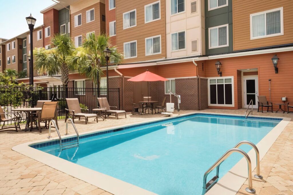 Residence Inn by Marriott Charleston North/Ashley Phosphate - Image 4