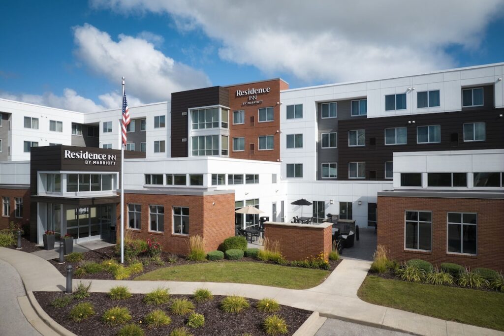Residence Inn by Marriott Green Bay Downtown - Image 2