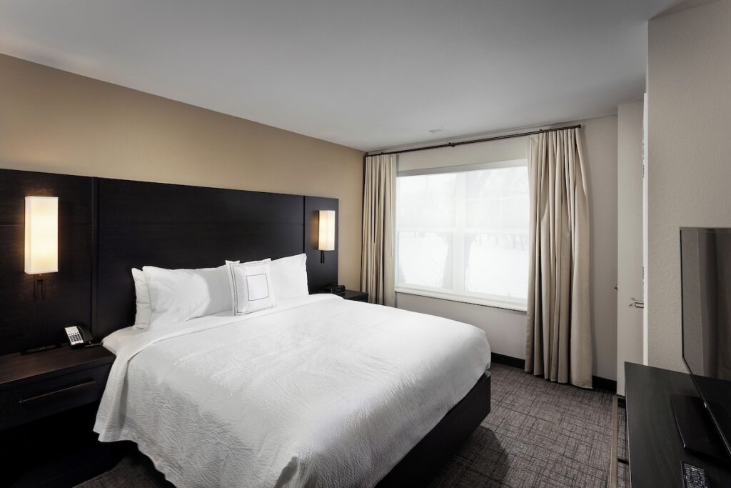 Residence Inn by Marriott Milwaukee Brookfield - Image 2