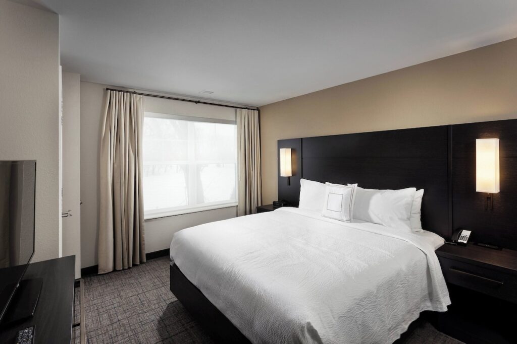 Residence Inn by Marriott Milwaukee Brookfield - Image 3