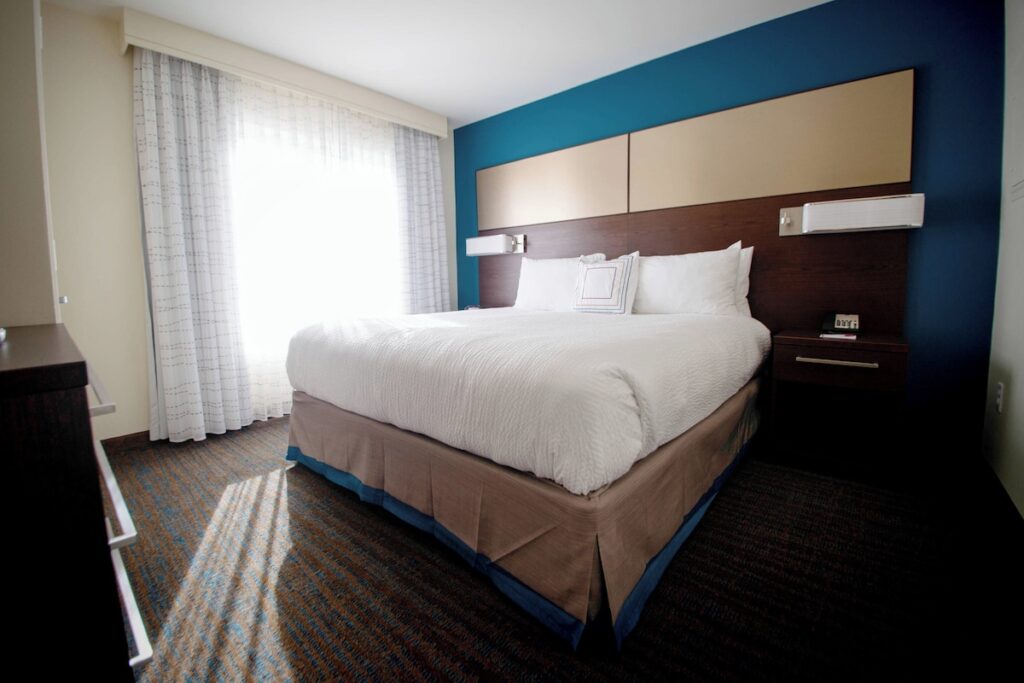 Residence Inn by Marriott Omaha West - Image 5