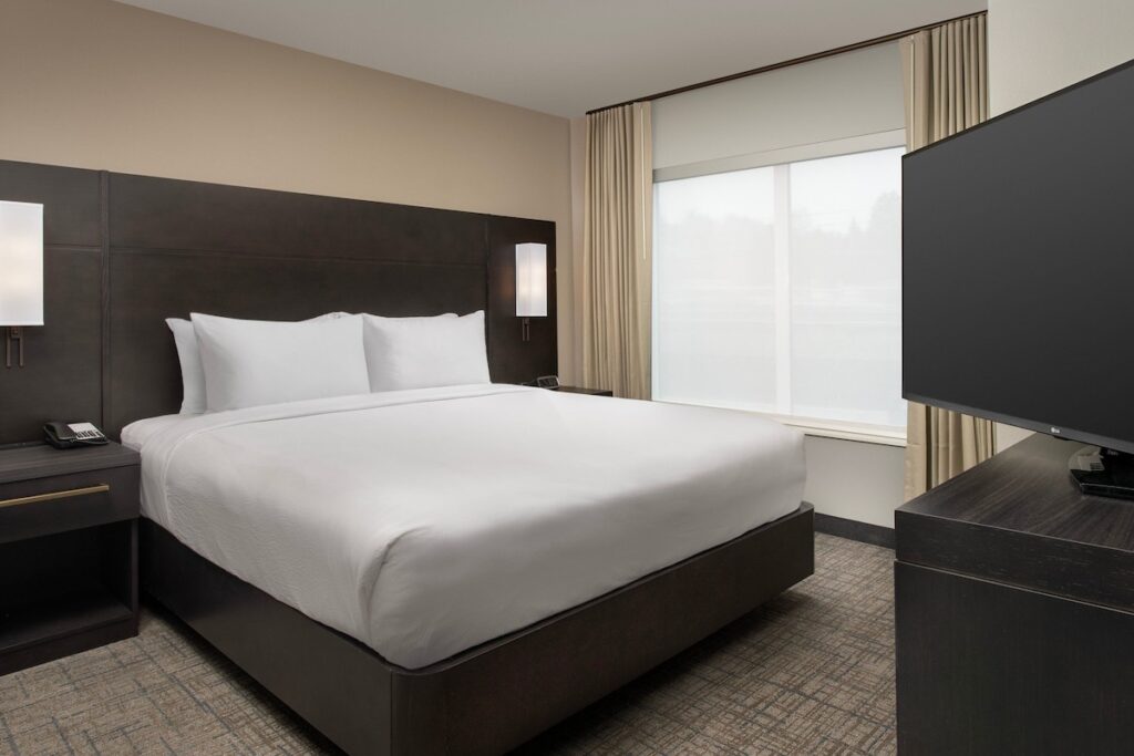 Residence Inn by Marriott Portland Vancouver - Image 2