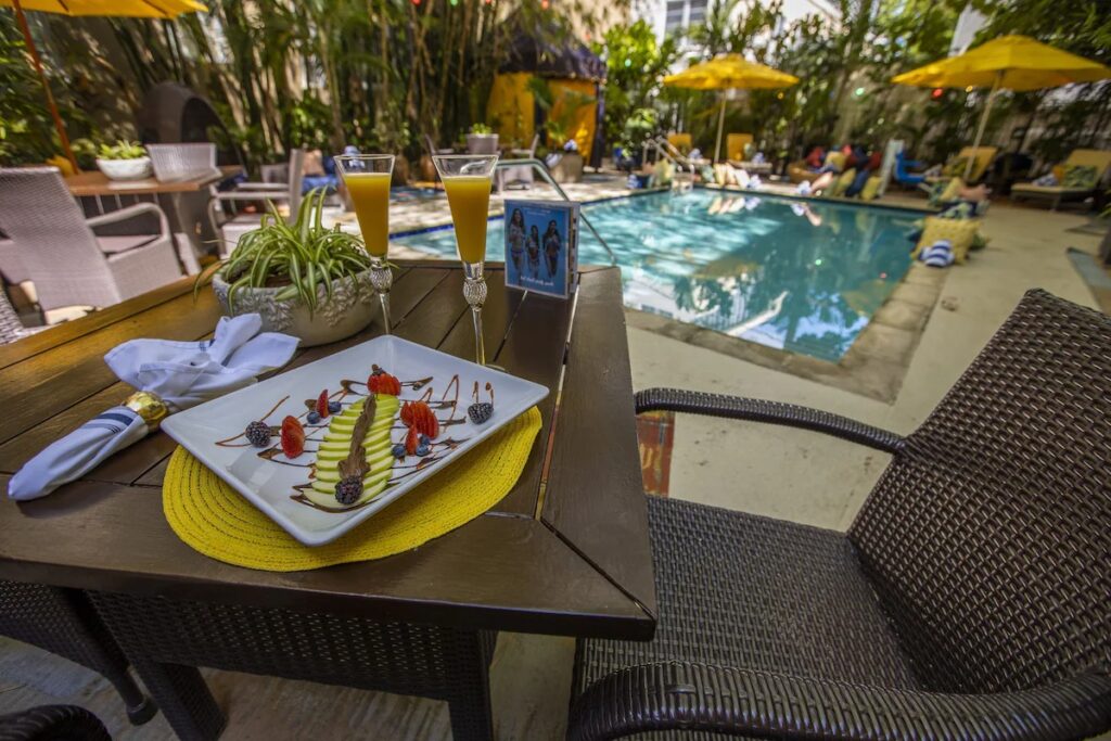 Riviera Suites - Image 4