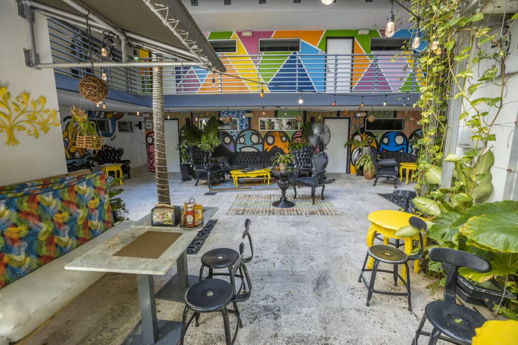 Riviera Suites - Image 5