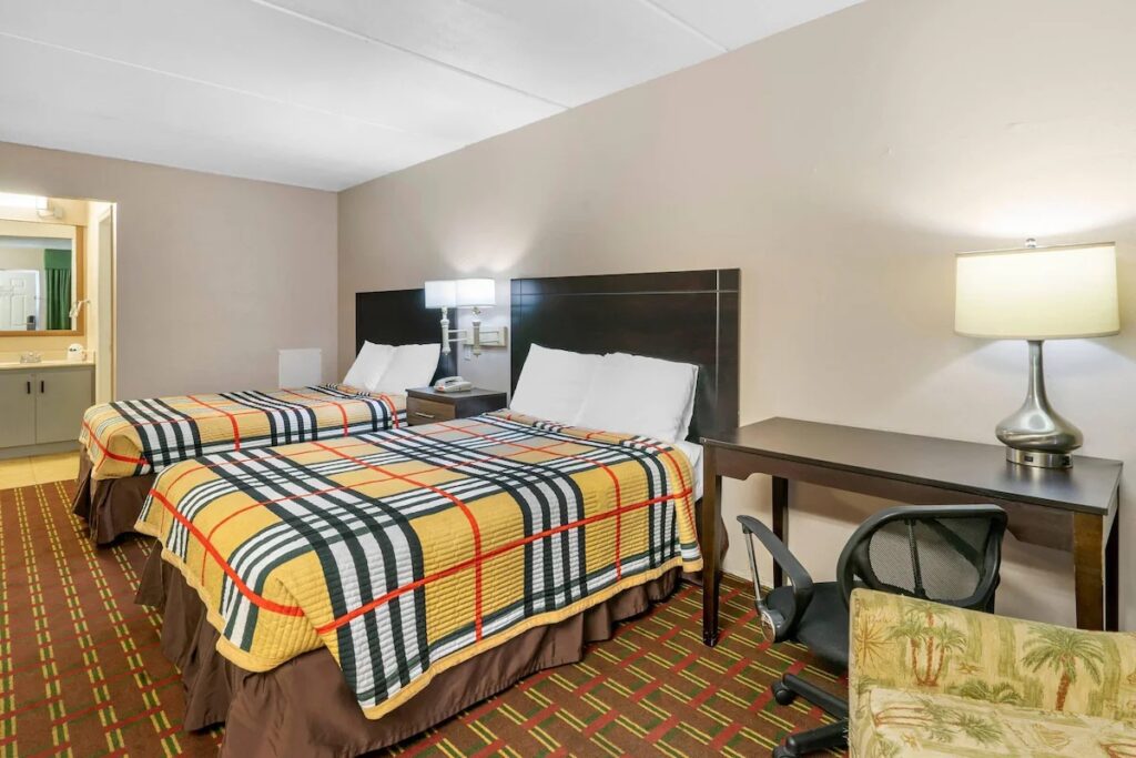 Rodeway Inn Clearwater-Dunedin - Image 2