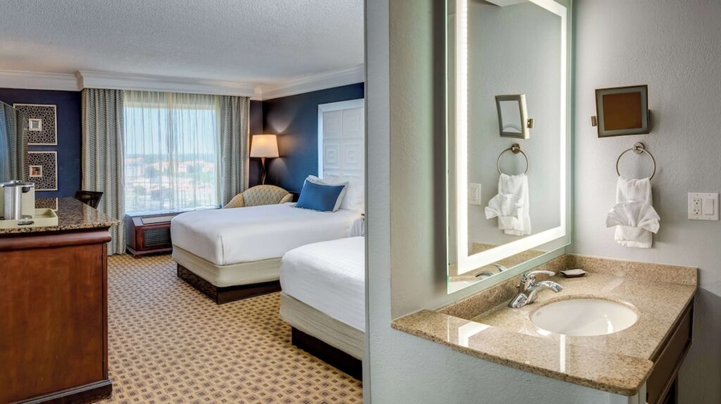 Rosen Plaza Hotel Orlando Convention Center - Image 5