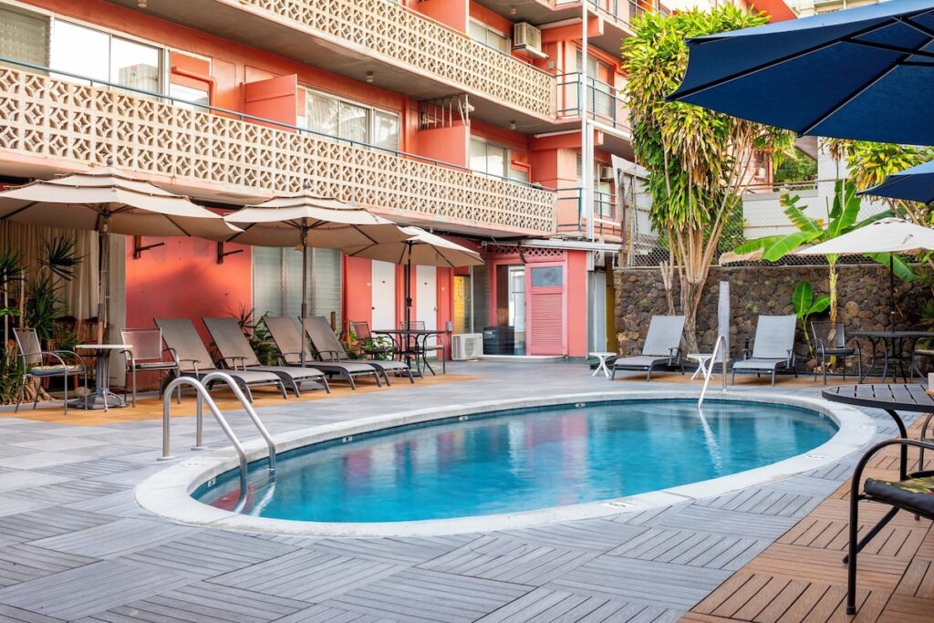 Royal Grove Waikiki - Image 3