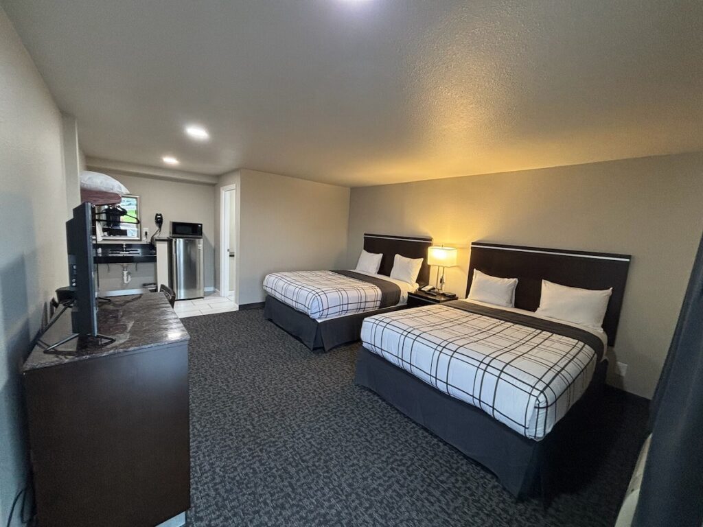 Royal Inn Eugene- Airport - Image 3