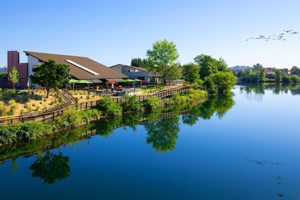 Ruby River Hotel - Image 1