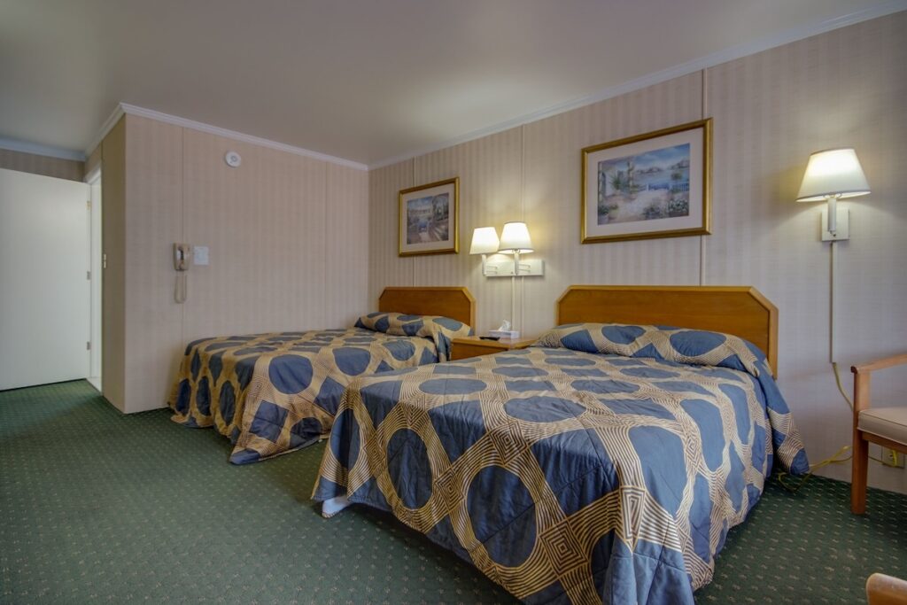 Sahara Motel - Image 6