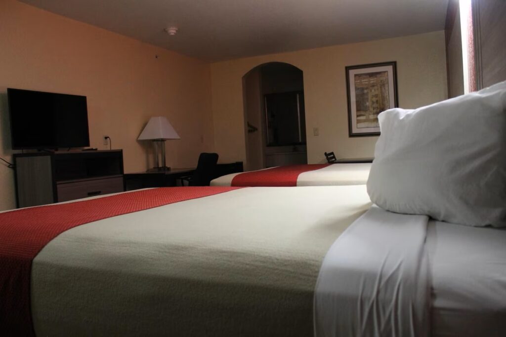 Scottish Inns Fort Worth - Image 3