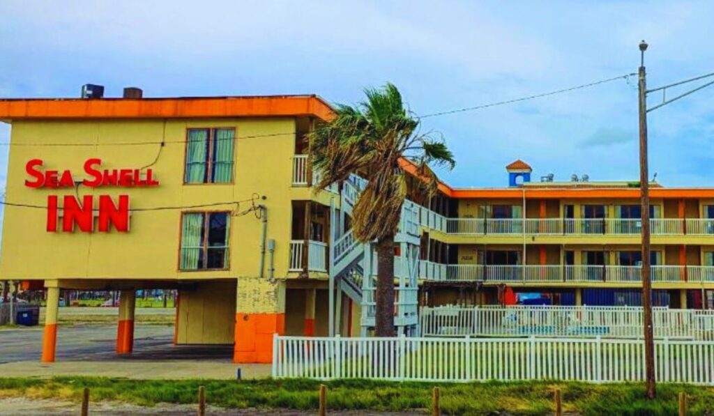 Sea Shell Inn on the Beach