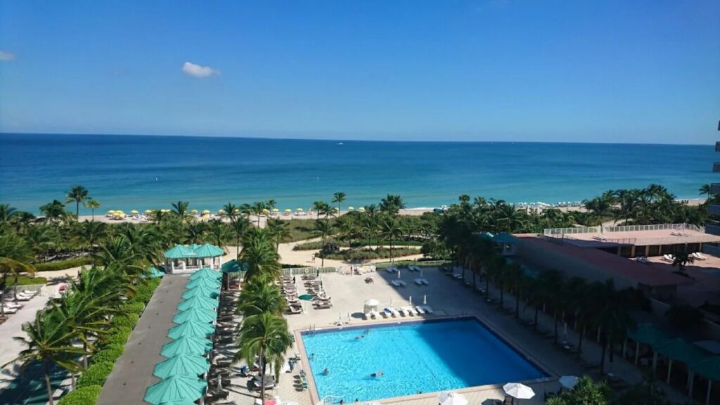 Sea View Hotel - Image 4