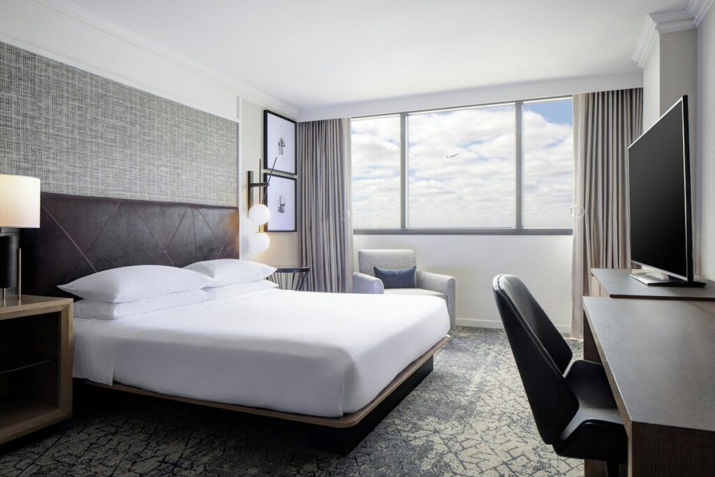 Sheraton DFW Airport Hotel - Image 3