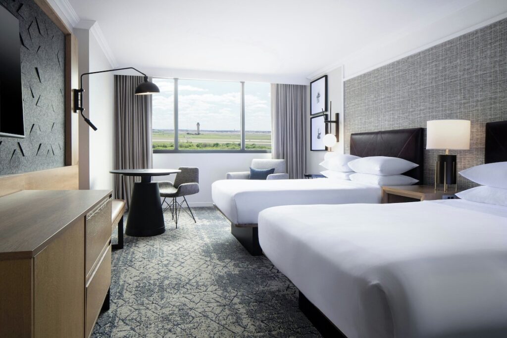 Sheraton DFW Airport Hotel - Image 2