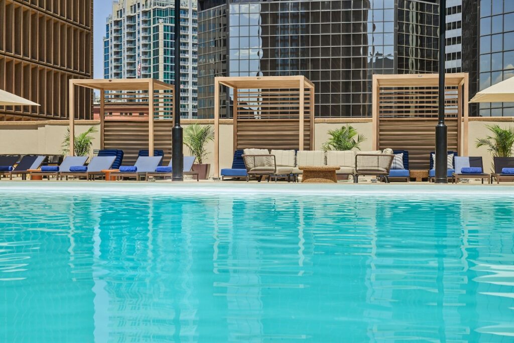 Sheraton Denver Downtown Hotel - Image 5